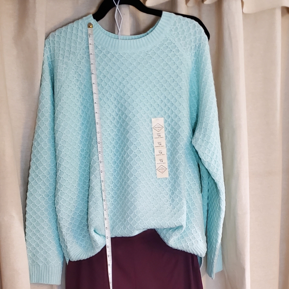 St. John's Bay, New, Long Sleeve, Crew Neck Women's XL  Ice Blue
